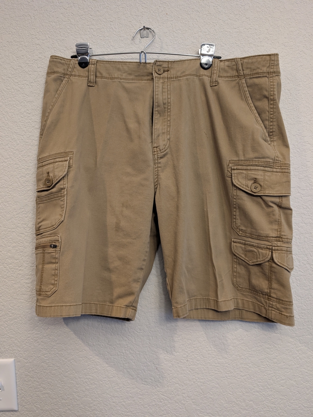 Iron Co Waist 38 Men's Khaki Cargo Shorts - Classic Casual Performance